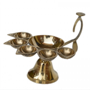 Brass Made Aarti Diya/Oil Lamp 