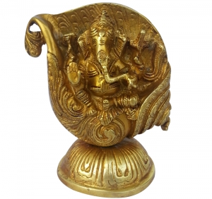 Hindu diety Lord Ganesha statue made of brass metal