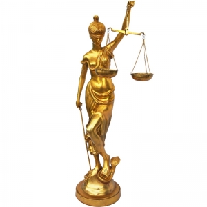Justice Lady Statue Made in Brass Metal for Decoration