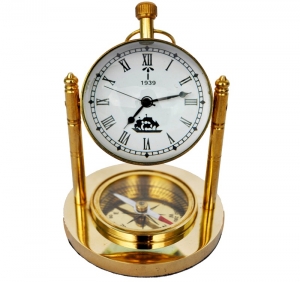 Table clock, Robart style with compass on base