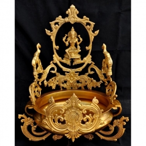 Goddess Lakshmi Figure Home Decor Brass Metal Hurli