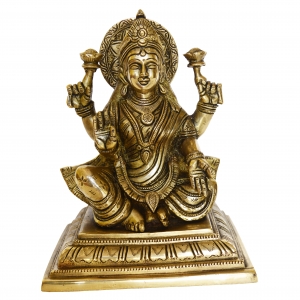Religious Statue of Goddess Laxmi in Brass Metal for worship 