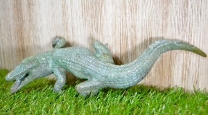 Aakrati Handmade 9 Inch Brass Crocodile Figure For Home Decor and animal lovers