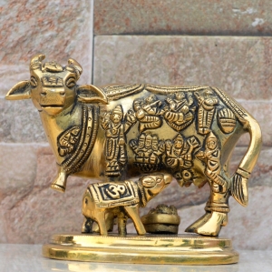 Cow with Calf Idol Showpiece for Home Decor,Housewarming and Return Gift - Krishna Darling Cow Calf Idol/Kamdhenu Cow Idol/Brass Gau MATA Idol