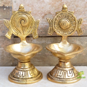 Shankh Chakra Diya Lamp 5 inch/ Home Temple Diya/ Handmade Brass Vishnu Lamp