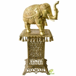 Animal elephant decor sculpture on brass nice crafted stand