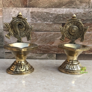 Shankh Chakra Diya Lamp 5 inch/ Home Temple Diya/ Handmade metal oil Lamp table top